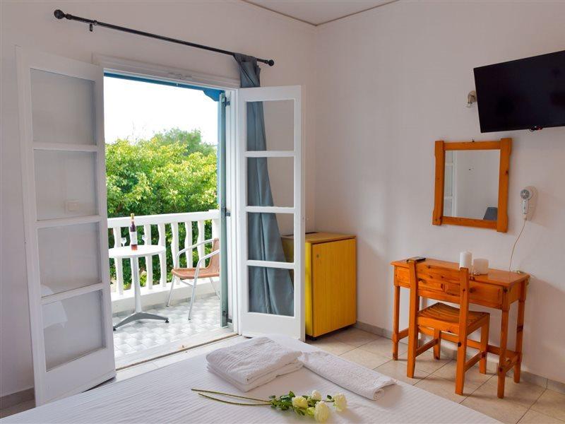 Lefkothea Hotel Kamari  Bagian luar foto